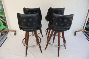 Rare 1960's free standing bar with the original bar stools