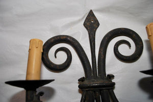 Elegant Pair of 1920s French Handmade Wrought Iron Sconces